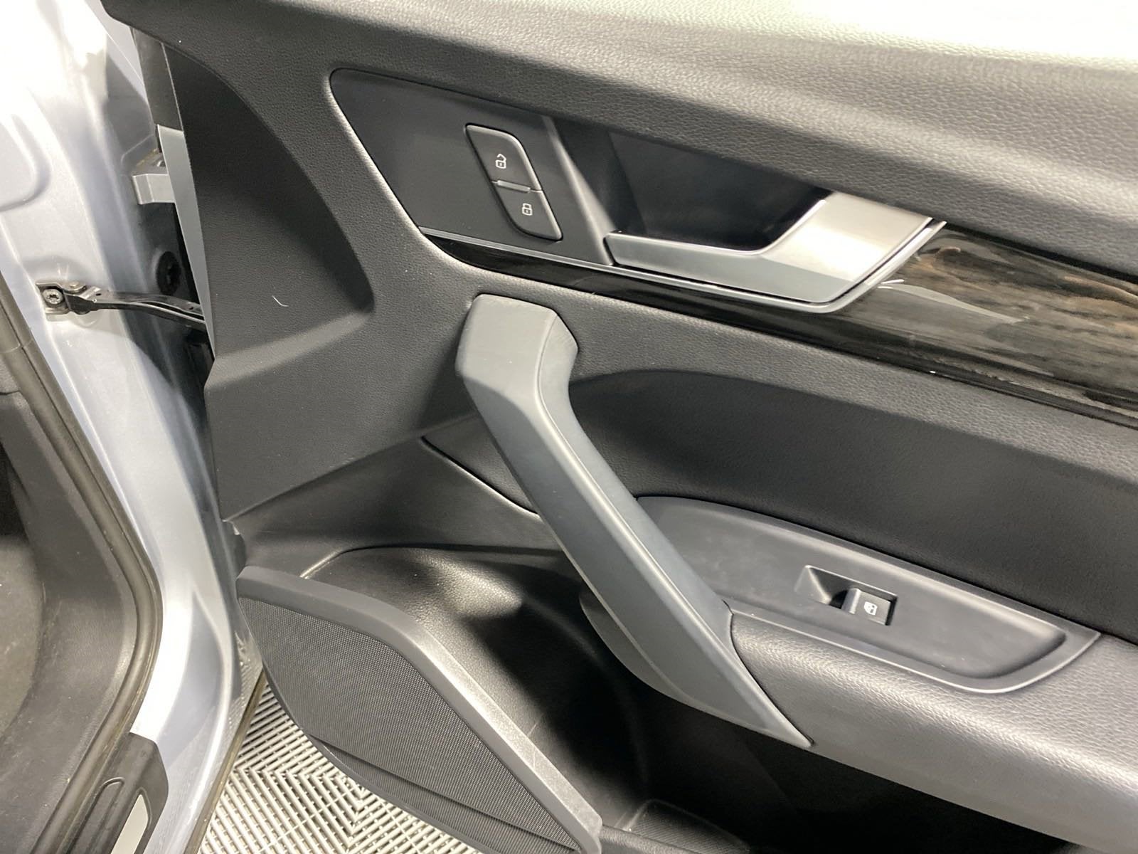 2018 Audi Q5 2.0T Premium Plus